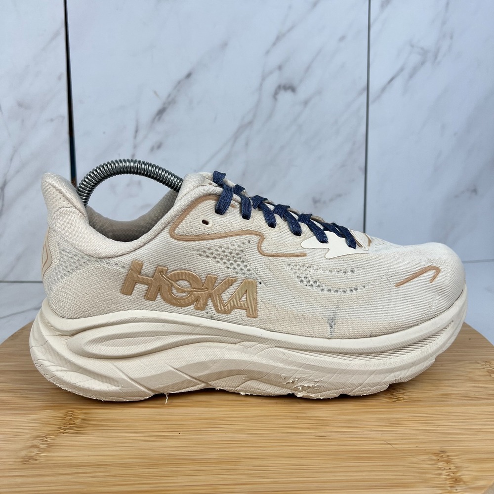 Hoka One Clifton 10 Womens Size 8.5 D WIDE Vanilla Coral Haze Running Shoes
